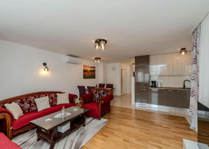 Oliva * بيتريتْشاني