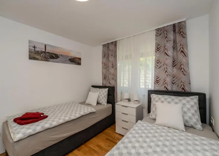 Oliva شقة بيتريتْشاني