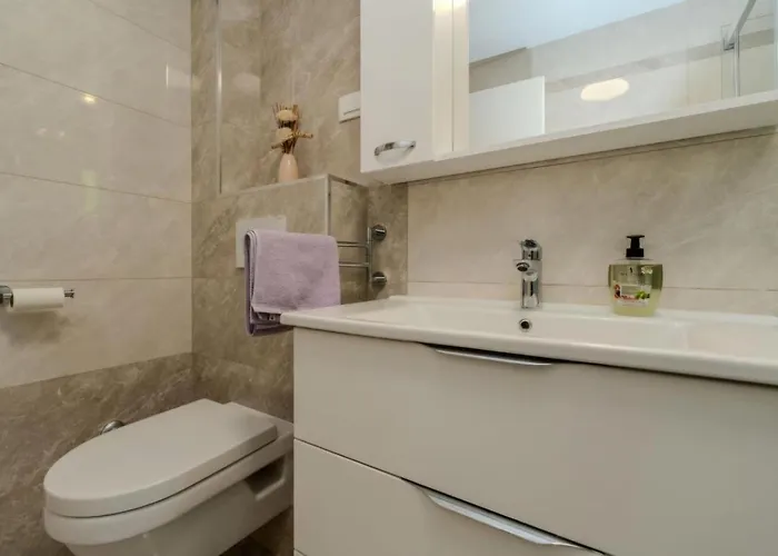 Oliva * بيتريتْشاني